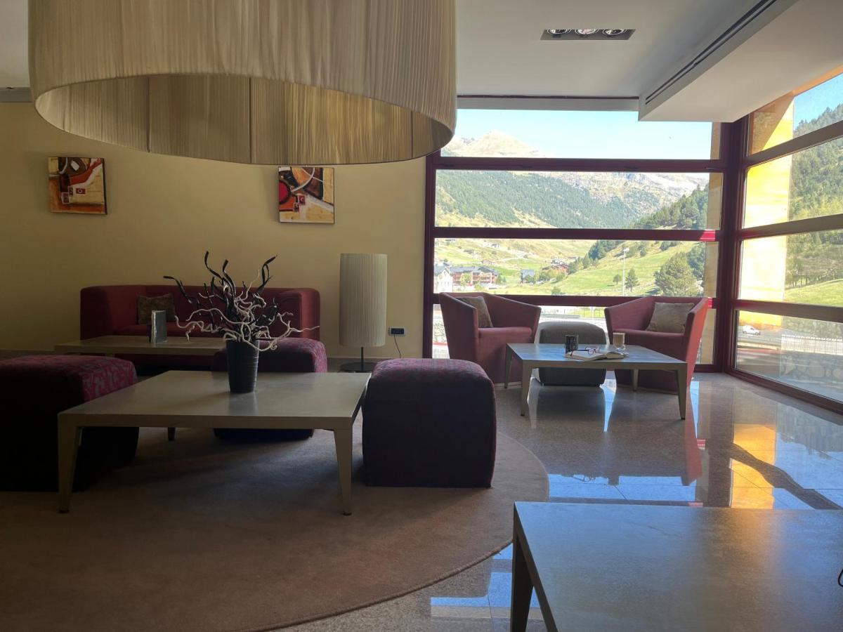 Hotel Galanthus&Spa Canillo Bagian luar foto