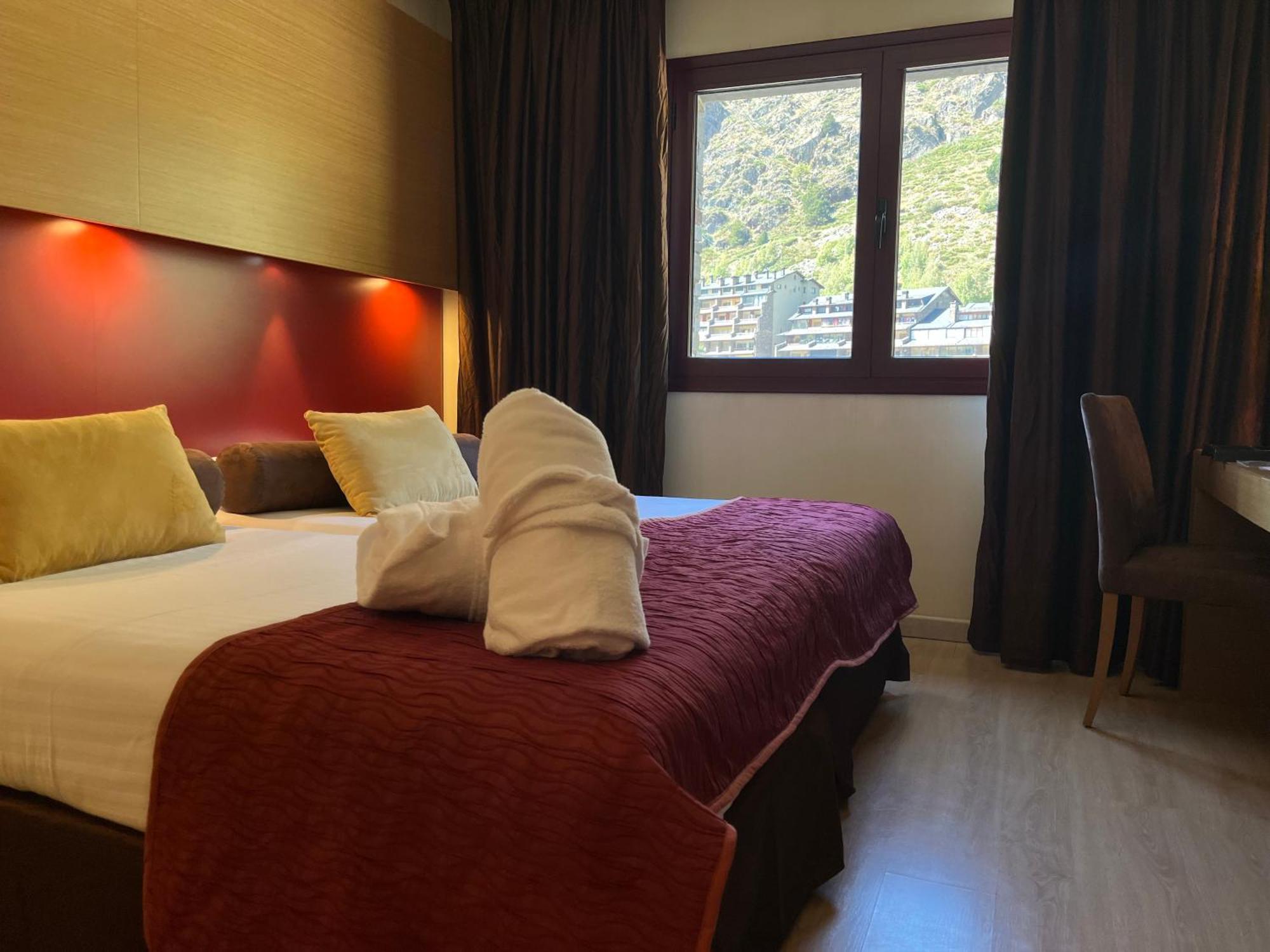 Hotel Galanthus&Spa Canillo Bagian luar foto