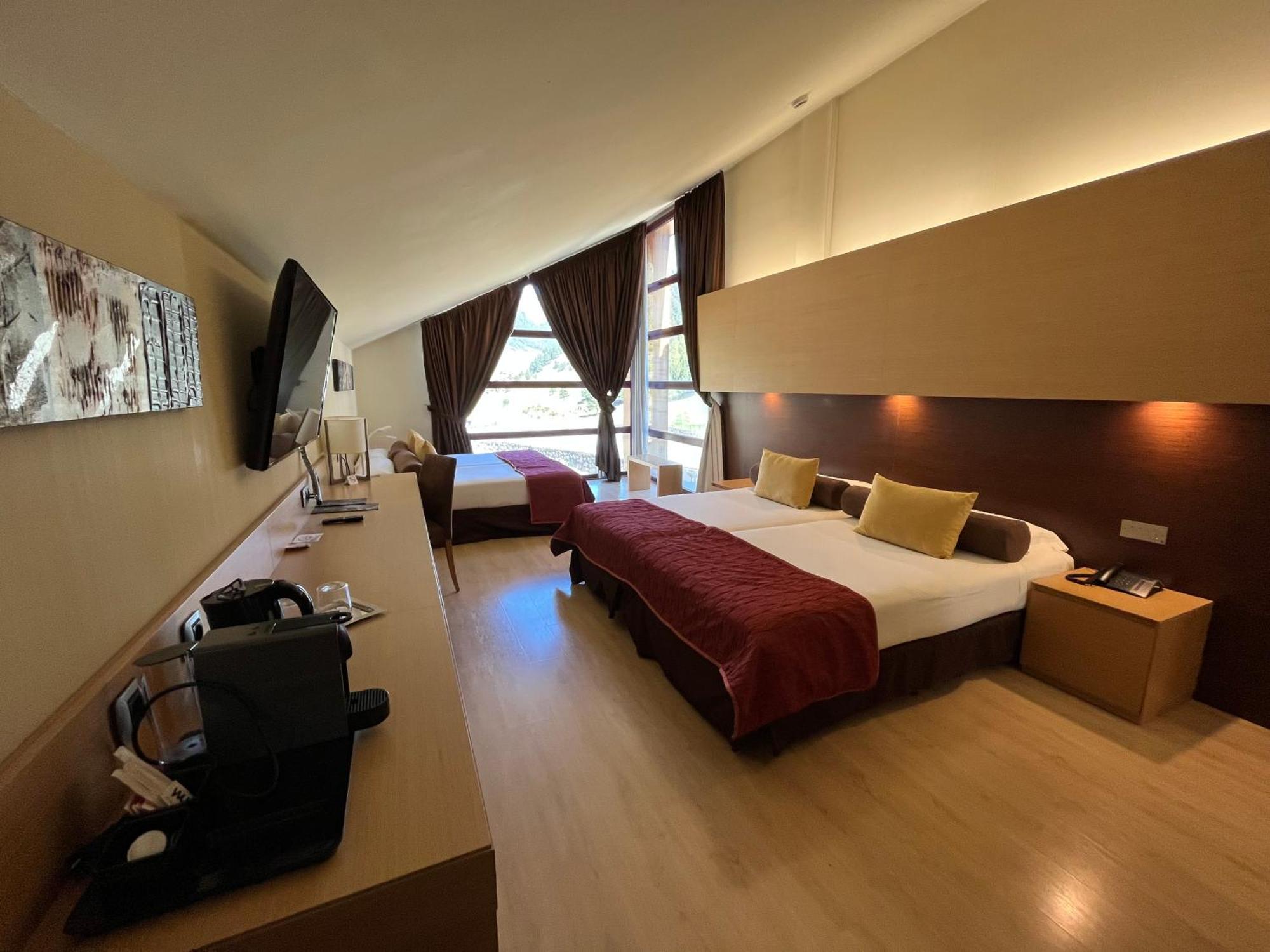Hotel Galanthus&Spa Canillo Bagian luar foto